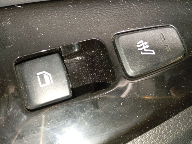 Recambio de mando elevalunas trasero izquierdo para kia sportage v (nq5) 1.6 t-gdi referencia OEM IAM   