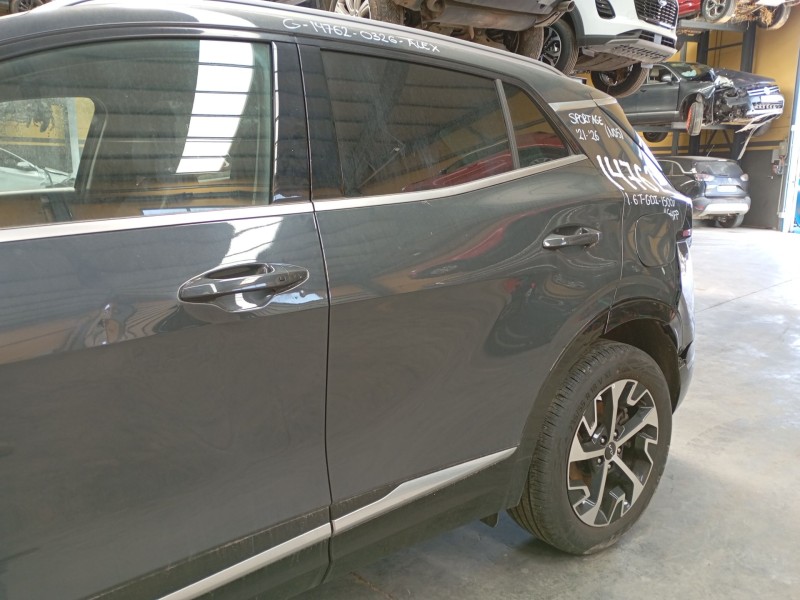Recambio de puerta trasera izquierda para kia sportage v (nq5) 1.6 t-gdi referencia OEM IAM   