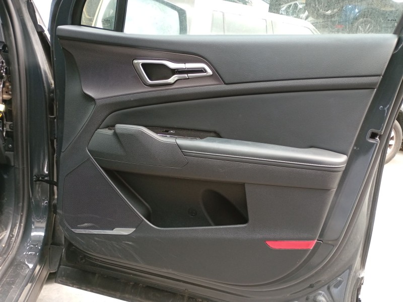 Recambio de guarnecido puerta delantera derecha para kia sportage v (nq5) 1.6 t-gdi referencia OEM IAM   
