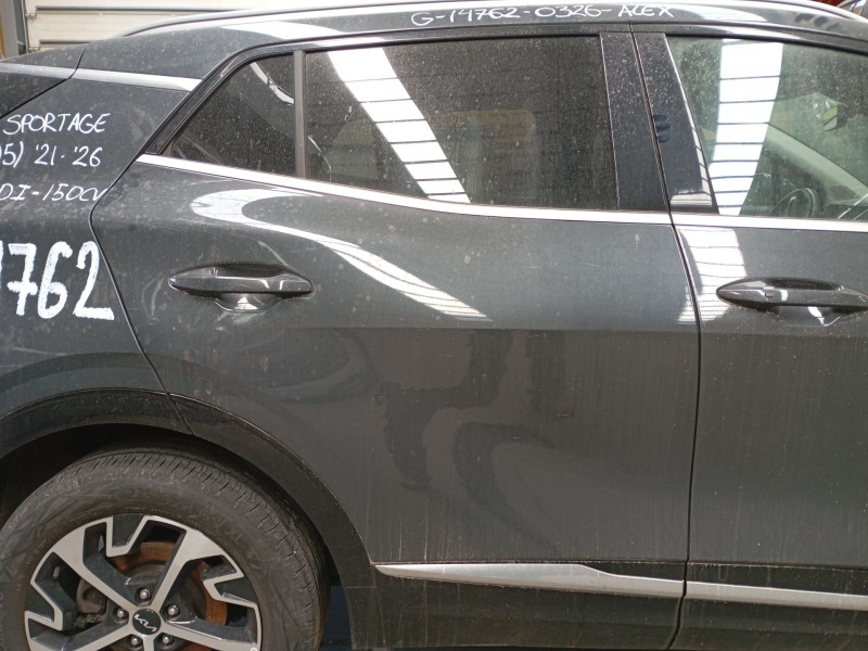 Recambio de puerta trasera derecha para kia sportage v (nq5) 1.6 t-gdi referencia OEM IAM   