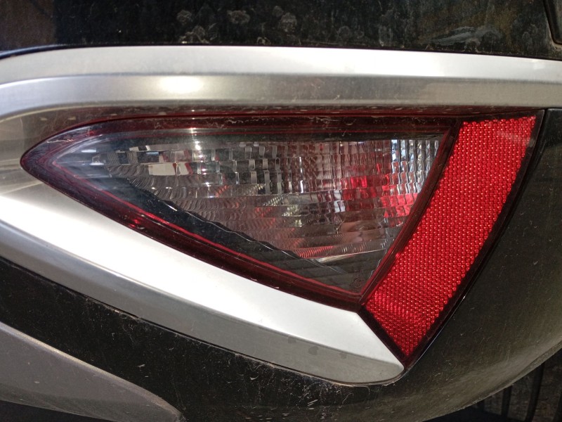 Recambio de piloto trasero derecho de paragolpes para kia sportage v (nq5) 1.6 t-gdi referencia OEM IAM   