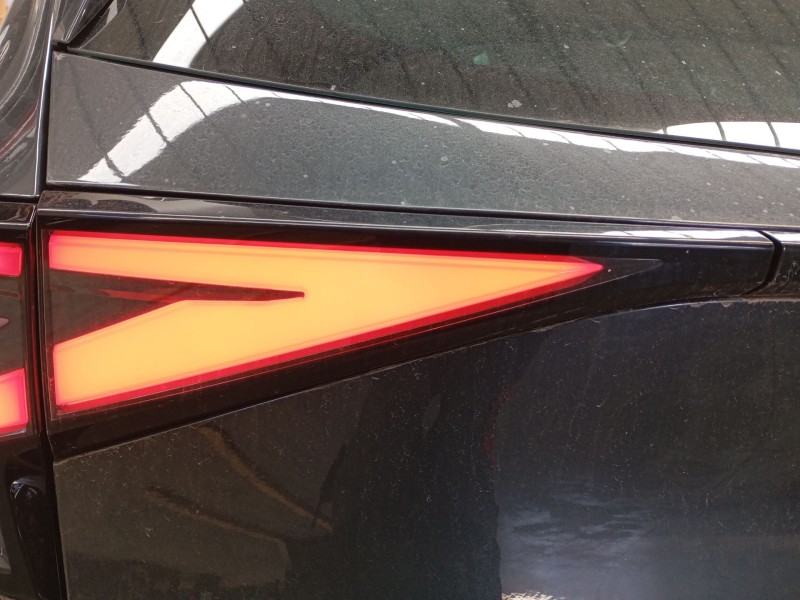 Recambio de piloto trasero izquierdo porton para kia sportage v (nq5) 1.6 t-gdi referencia OEM IAM   