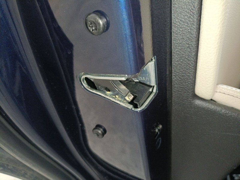 Recambio de cerradura puerta trasera izquierda para bmw x4 (f26) xdrive 20 d referencia OEM IAM   