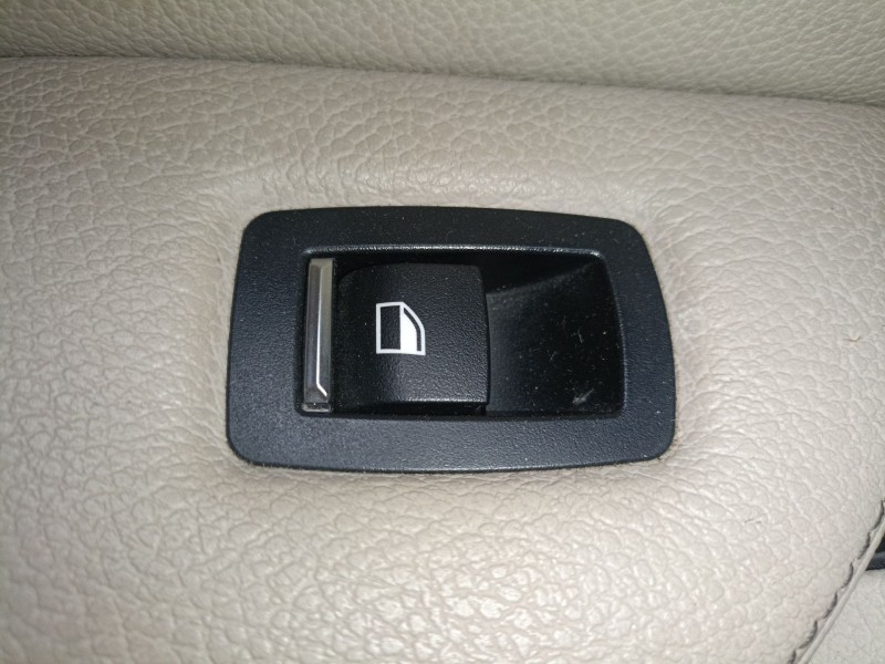 Recambio de mando elevalunas trasero izquierdo para bmw x4 (f26) xdrive 20 d referencia OEM IAM   