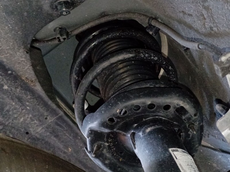 Recambio de amortiguador delantero izquierdo para kia sportage v (nq5) 1.6 t-gdi referencia OEM IAM   