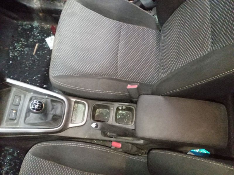 Recambio de consola central para suzuki vitara (ly) 1.0 (apk 310) referencia OEM IAM   