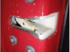 CERRADURA PUERTA TRASERA IZQUIERDA 