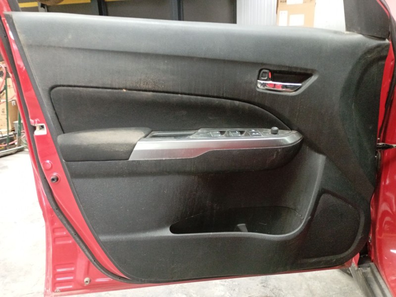 Recambio de guarnecido puerta delantera izquierda para suzuki vitara (ly) 1.0 (apk 310) referencia OEM IAM   