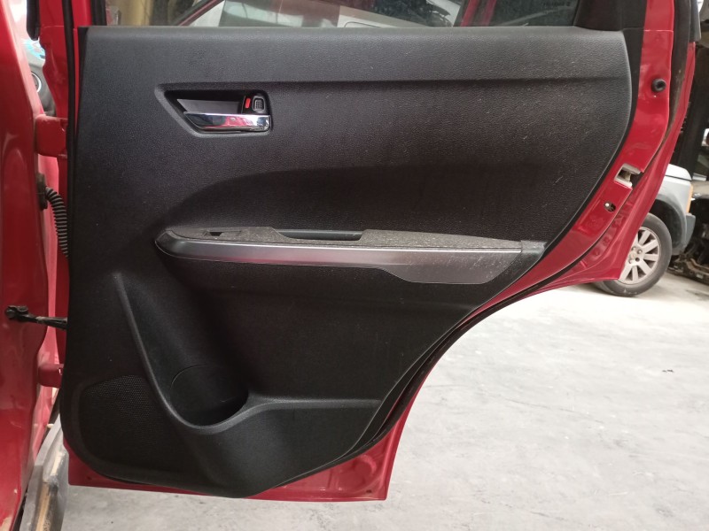 Recambio de guarnecido puerta trasera derecha para suzuki vitara (ly) 1.0 (apk 310) referencia OEM IAM   