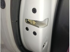 CERRADURA PUERTA TRASERA IZQUIERDA 