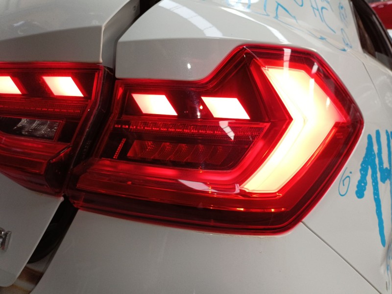 Recambio de piloto trasero derecho para audi a1 sportback (gba) 30 tfsi referencia OEM IAM   