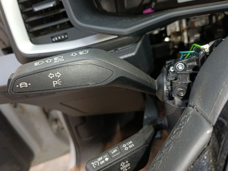 Recambio de mando intermitentes para audi a1 sportback (gba) 30 tfsi referencia OEM IAM   