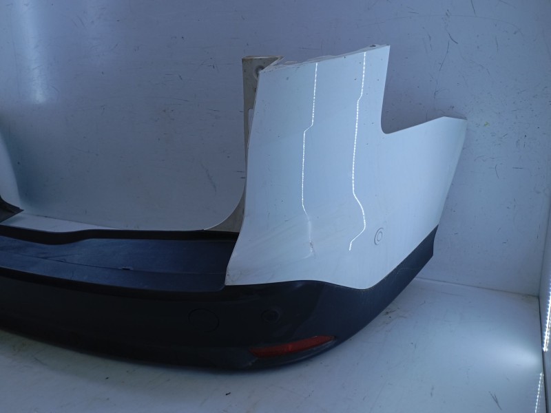 Recambio de paragolpes trasero para ford focus iii turnier 1.5 tdci referencia OEM IAM   
