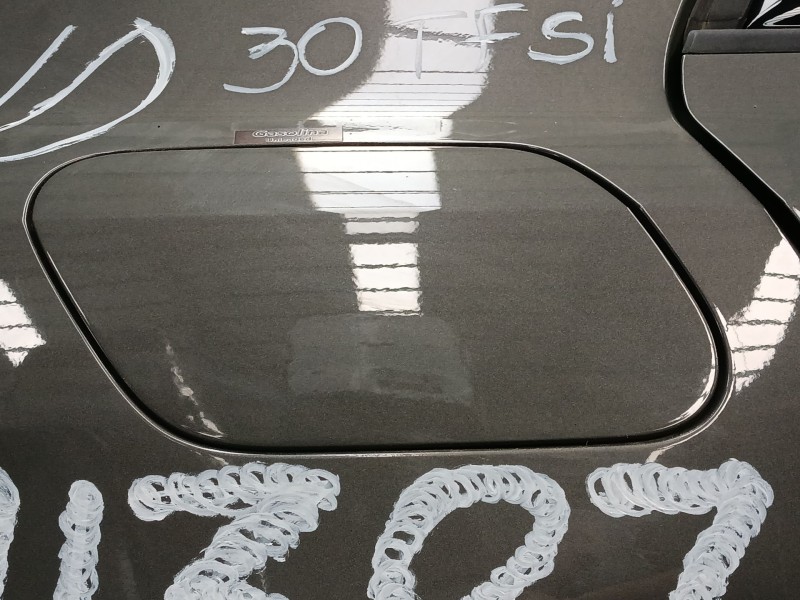 Recambio de tapa exterior combustible para audi a1 sportback (gba) 30 tfsi referencia OEM IAM   