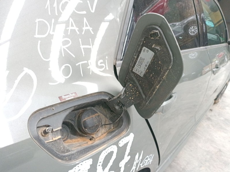 Recambio de tapa exterior combustible para audi a1 sportback (gba) 30 tfsi referencia OEM IAM   