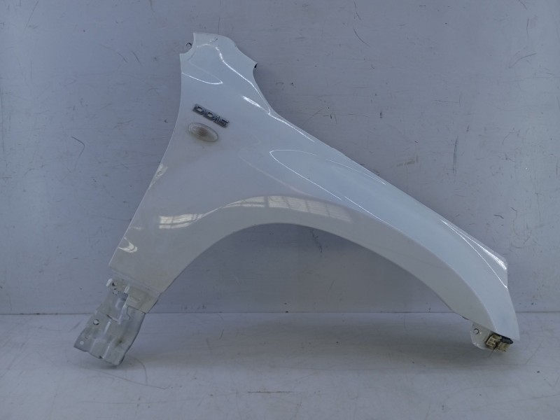 Recambio de aleta delantera derecha para suzuki grand vitara ii (jt, te, td) 1.9 ddis a las 4 ruedas (jt419, td44, jb419wd, jb41