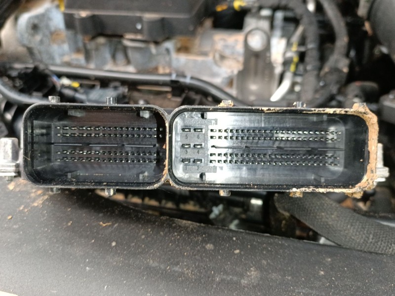 Recambio de centralita motor uce para audi a1 sportback (gba) 30 tfsi referencia OEM IAM 05C907394D 42022454 