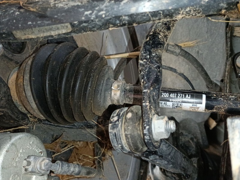 Recambio de transmision delantera izquierda para audi a1 sportback (gba) 30 tfsi referencia OEM IAM 2Q0407271AJ  