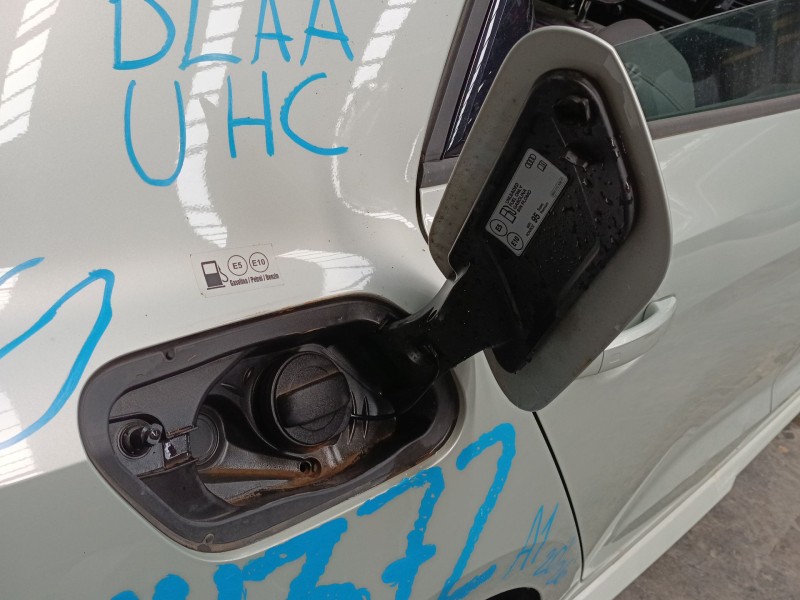 Recambio de tapa exterior combustible para audi a1 sportback (gba) 30 tfsi referencia OEM IAM   