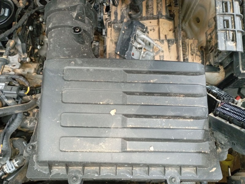 Recambio de filtro aire para volkswagen tiguan (ad1, ax1) 2.0 tdi referencia OEM IAM   