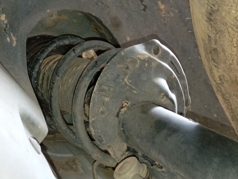 Recambio de amortiguador delantero izquierdo para volkswagen tiguan (ad1, ax1) 2.0 tdi referencia OEM IAM   