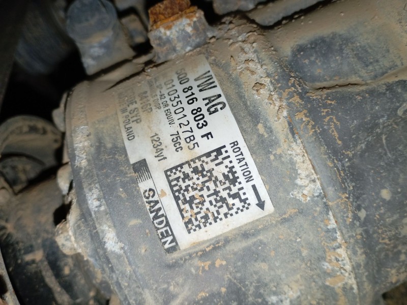 Recambio de compresor aire acondicionado para volkswagen tiguan (ad1, ax1) 2.0 tdi referencia OEM IAM 5Q0816803F  