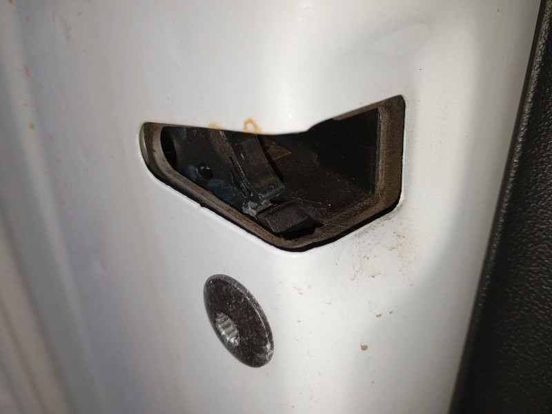 Recambio de cerradura puerta trasera izquierda para audi a1 sportback (gba) 30 tfsi referencia OEM IAM   