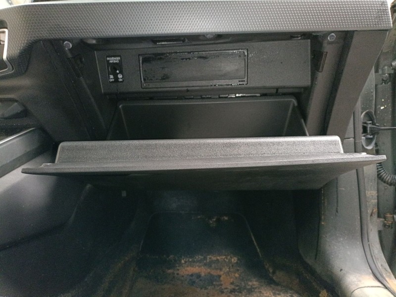 Recambio de guantera para audi a1 sportback (gba) 30 tfsi referencia OEM IAM   