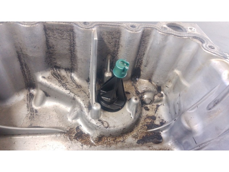 Recambio de carter aceite para seat ateca (kh7) reference plus referencia OEM IAM 04C103603C 06E907660C P1-B3-2