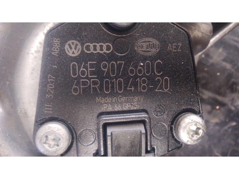 Recambio de carter aceite para seat ateca (kh7) reference plus referencia OEM IAM 04C103603C 06E907660C P1-B3-2