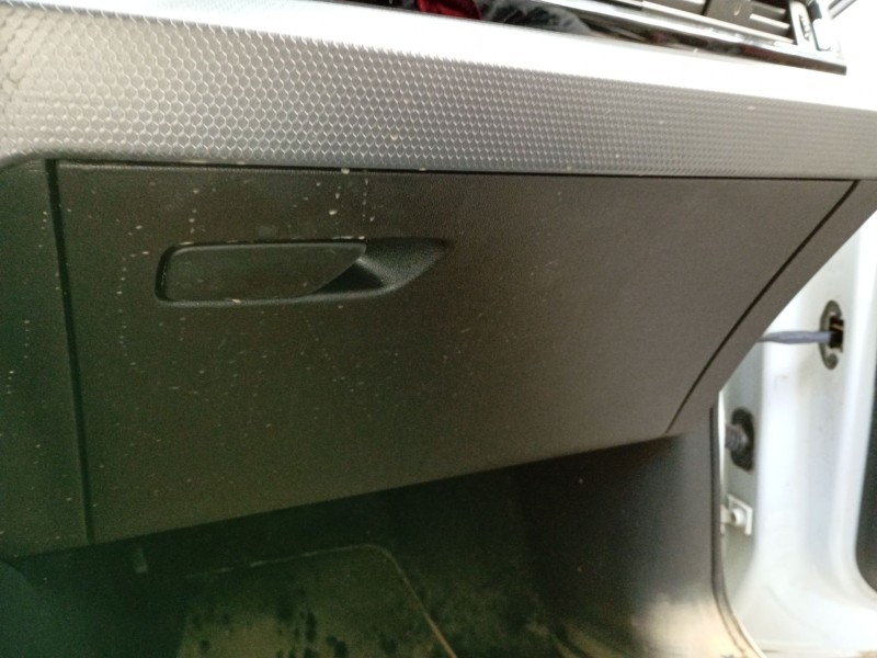 Recambio de guantera para audi a1 sportback (gba) 30 tfsi referencia OEM IAM   