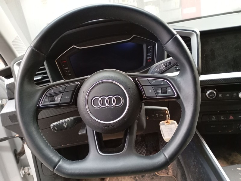 Recambio de volante para audi a1 sportback (gba) 30 tfsi referencia OEM IAM   