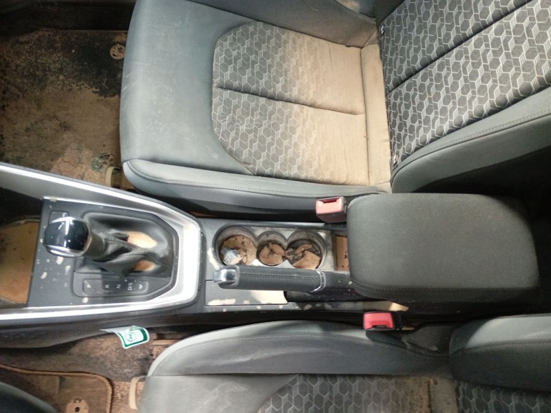 Recambio de consola central para audi a1 sportback (gba) 30 tfsi referencia OEM IAM   