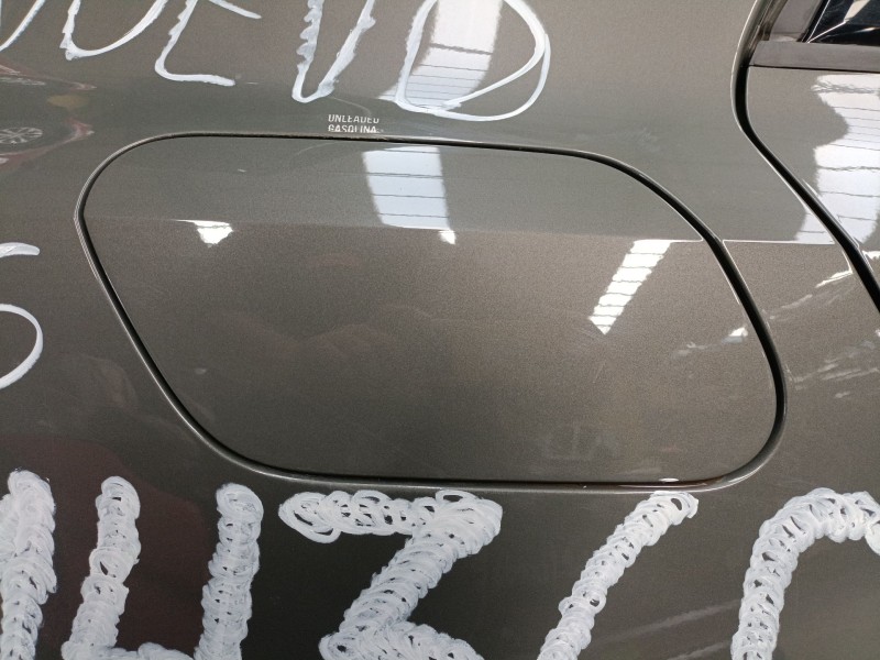 Recambio de tapa exterior combustible para audi a1 sportback (gba) 30 tfsi referencia OEM IAM   