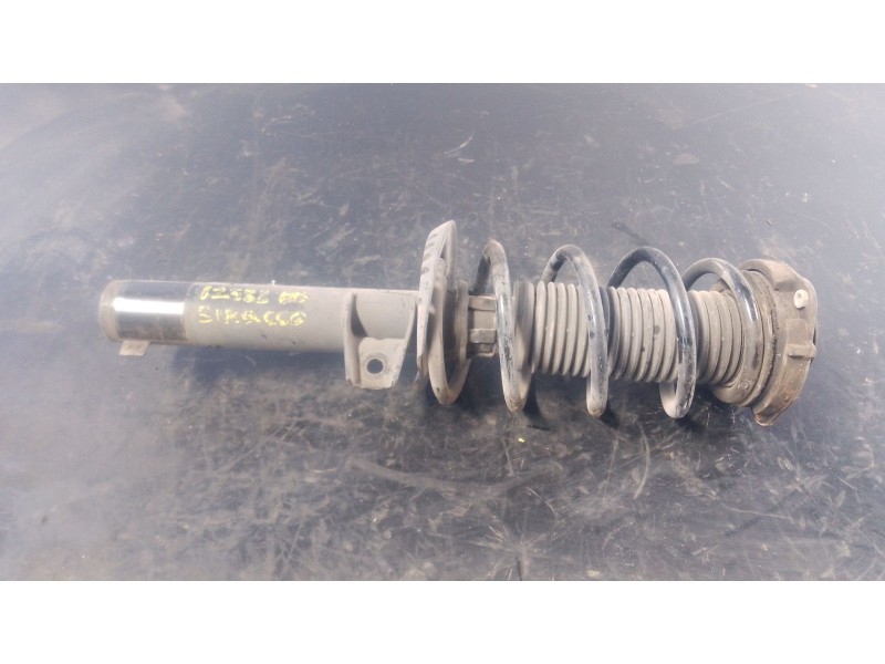 Recambio de amortiguador delantero derecho para volkswagen scirocco (137) 1.4 tsi (118kw) referencia OEM IAM   P1-B4-9
