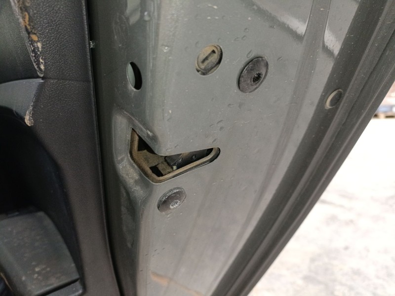 Recambio de cerradura puerta trasera derecha para audi a1 sportback (gba) 30 tfsi referencia OEM IAM   