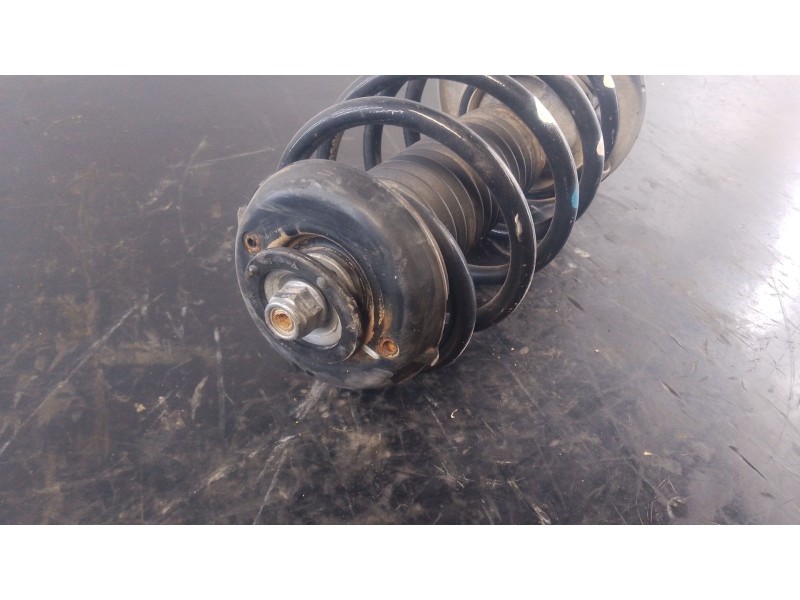 Recambio de amortiguador delantero derecho para peugeot partner tepee 1.6 bluehdi 100 referencia OEM IAM   P1-B4-5