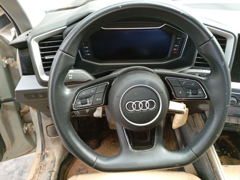 Recambio de volante para audi a1 sportback (gba) 30 tfsi referencia OEM IAM   