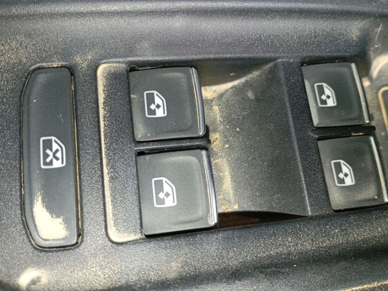 Recambio de mando elevalunas delantero izquierdo para audi a1 sportback (gba) 30 tfsi referencia OEM IAM   