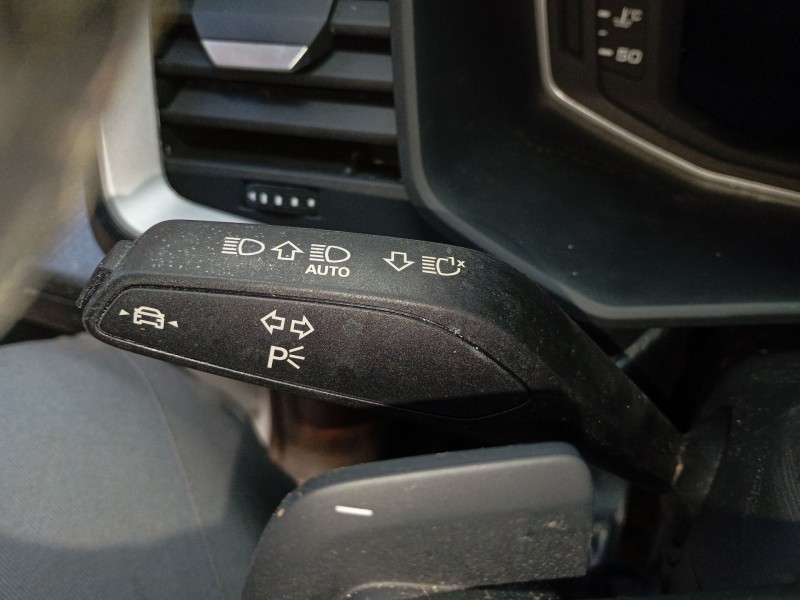 Recambio de mando intermitentes para audi a1 sportback (gba) 30 tfsi referencia OEM IAM   