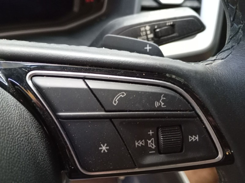 Recambio de volante para audi a1 sportback (gba) 30 tfsi referencia OEM IAM   