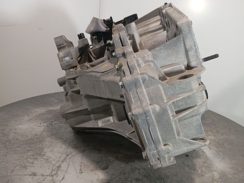 Recambio de caja cambios para renault megane iii coupe dynamique referencia OEM IAM ND4001  