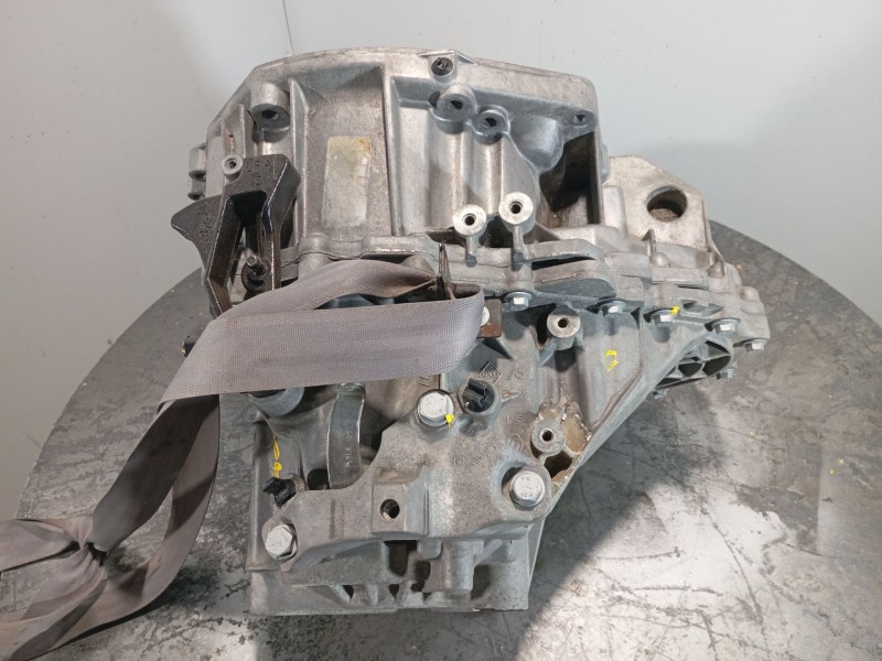 Recambio de caja cambios para renault megane iii coupe dynamique referencia OEM IAM ND4001  