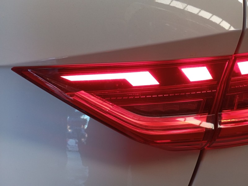 Recambio de piloto trasero derecho porton para audi a1 sportback (gba) 30 tfsi referencia OEM IAM   