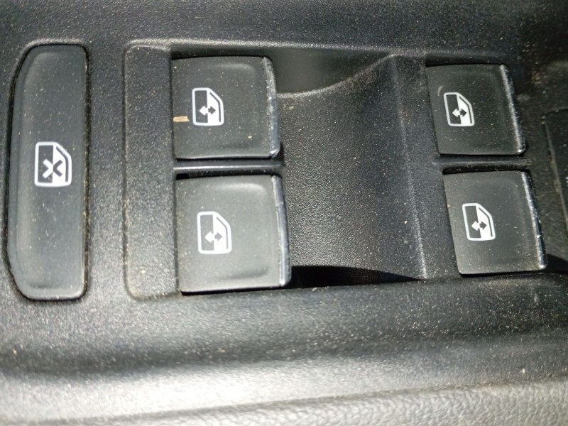 Recambio de mando elevalunas delantero izquierdo para audi a1 sportback (gba) 30 tfsi referencia OEM IAM   