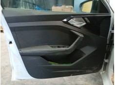 GUARNECIDO PUERTA DELANTERA IZQUIERDA 