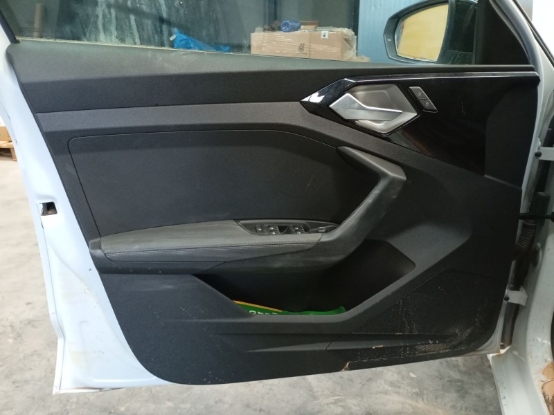Recambio de guarnecido puerta delantera izquierda para audi a1 sportback (gba) 30 tfsi referencia OEM IAM   