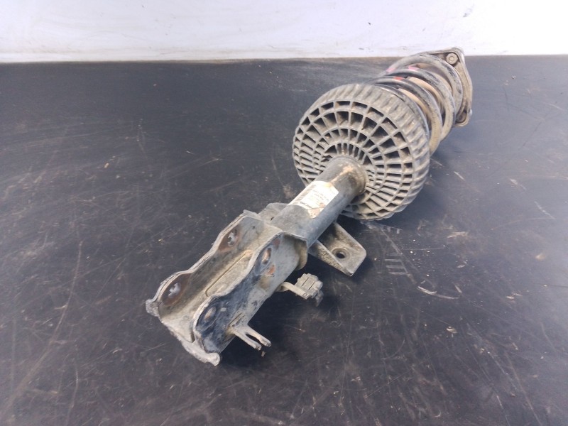 Recambio de amortiguador delantero izquierdo para mercedes-benz vito mixto (447) 109/111 cdi extralang (447.705) referencia OEM 