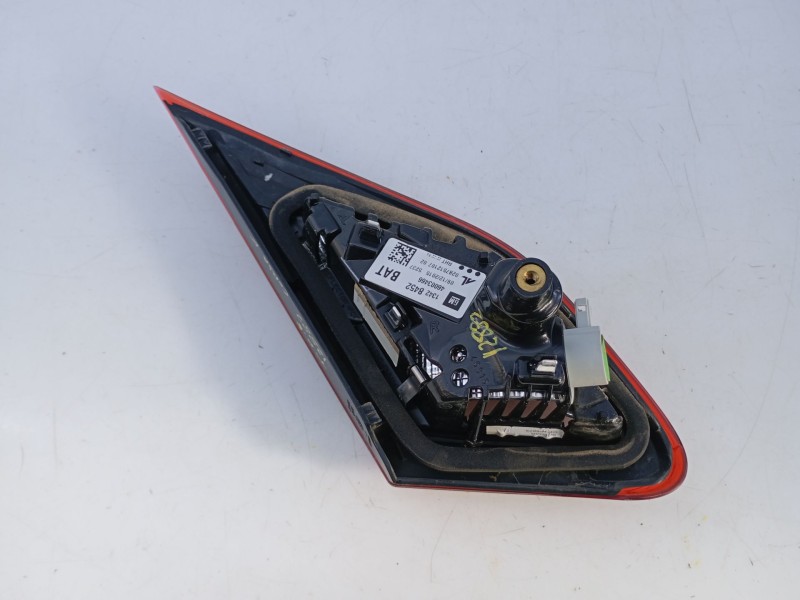 Recambio de piloto trasero derecho porton para opel corsa e selective referencia OEM IAM 13428452 46003466 E2-B6-59-2