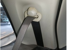CINTURON SEGURIDAD TRASERO DERECHO 